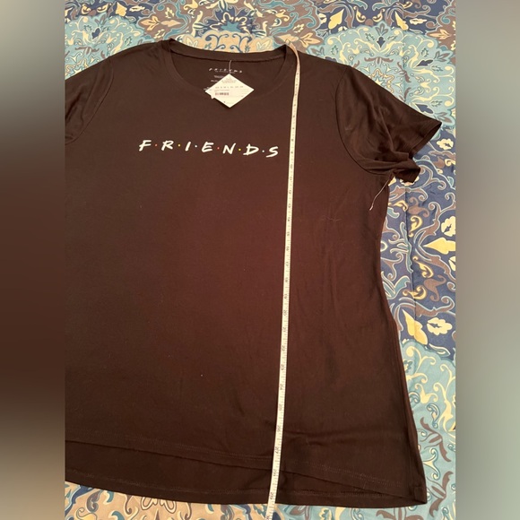 New black color T-shirt - Picture 4 of 9